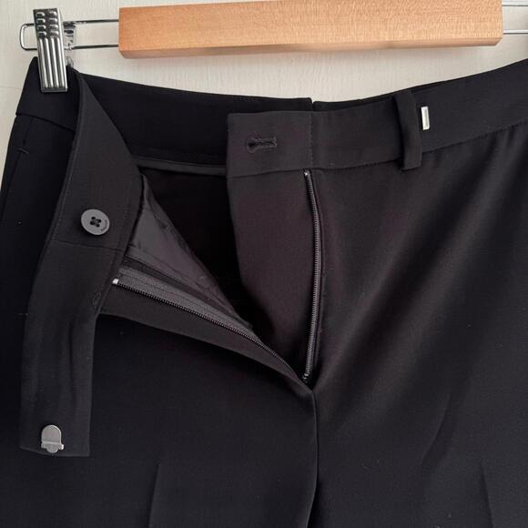 Elegant Black Women's Capris - Picture 7 of 9